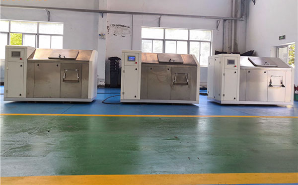 小型餐余好色TV下载设备